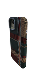 iPHONE 15 Carbon Fiber Luxo Case