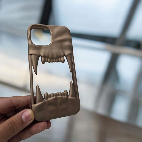 iPHONE 15 Devil Bite Case
