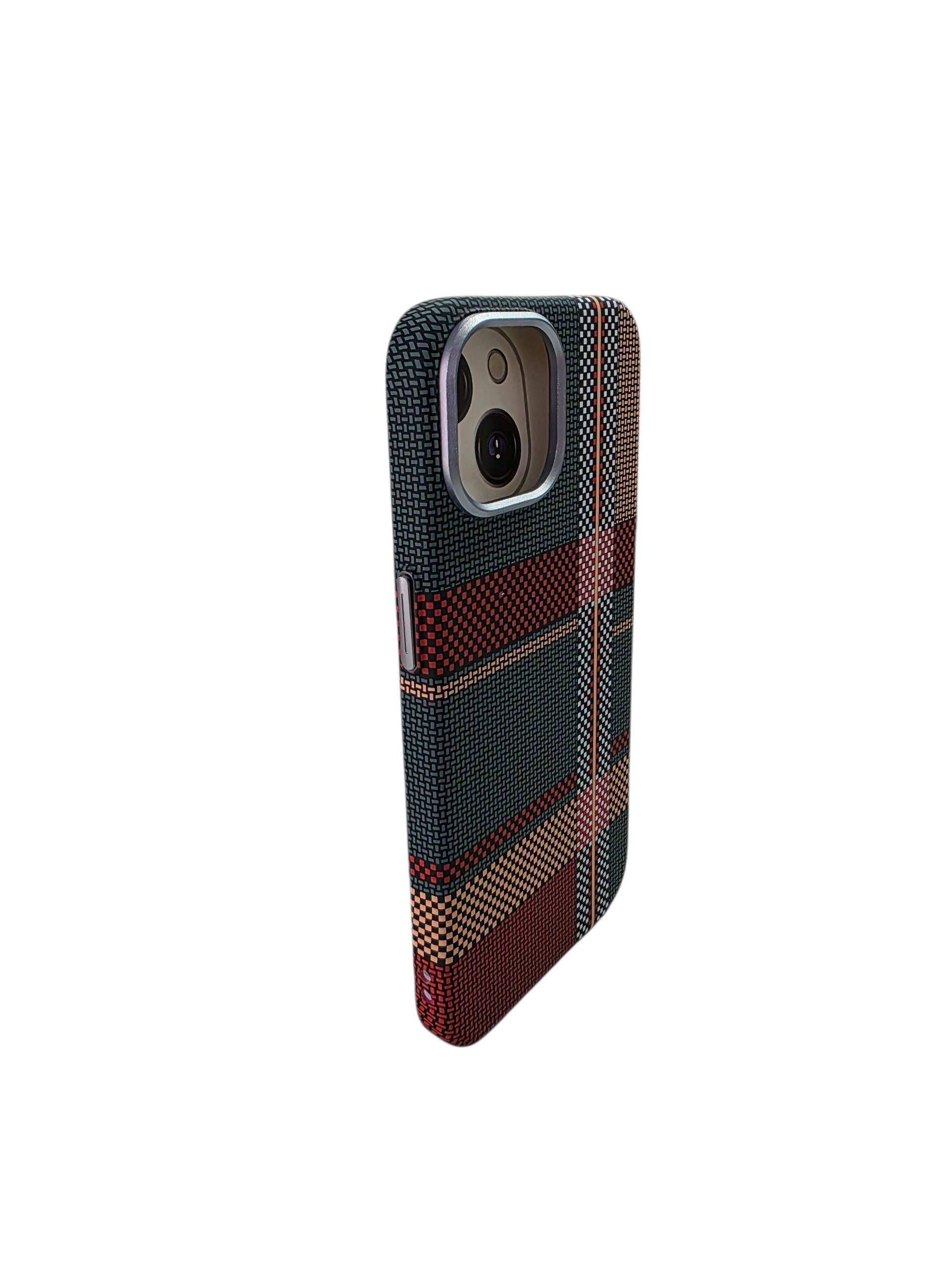 iPHONE 15 Carbon Fiber Luxo Case