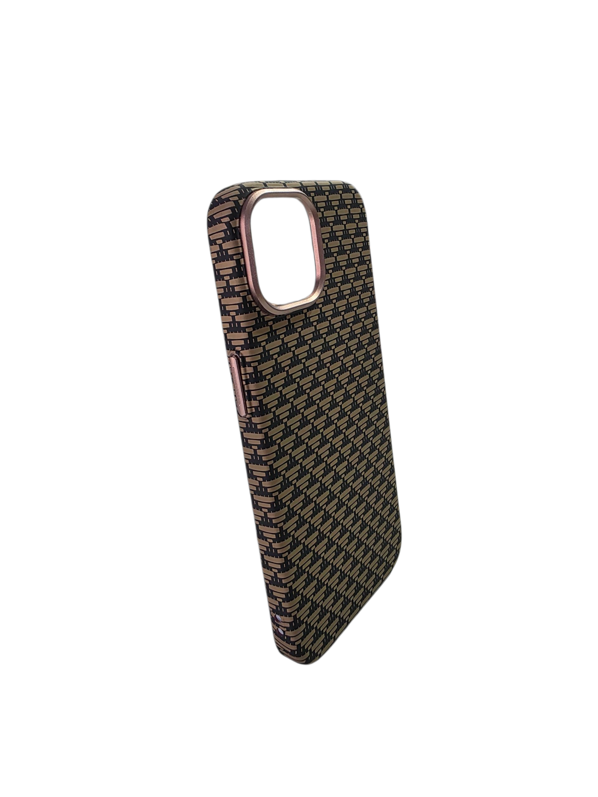 iPHONE 15 PLUS Carbon Fiber Luxo Case
